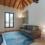 Loggia Appartamento *