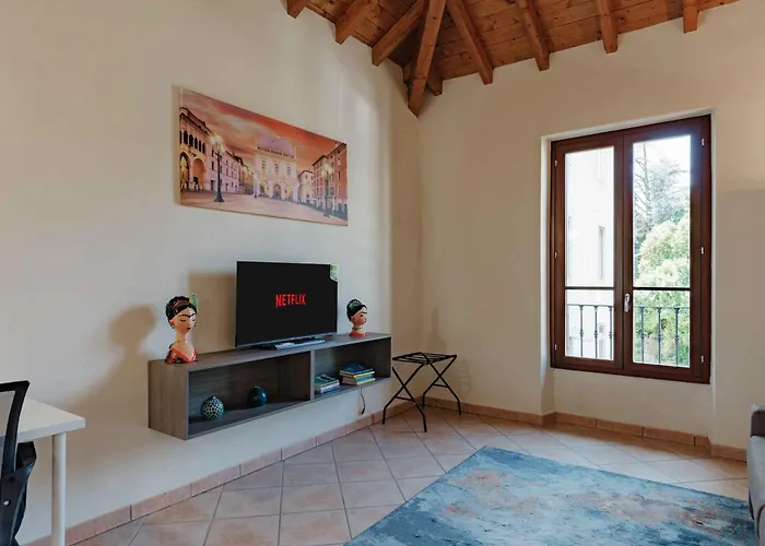 Loggia * Брешія